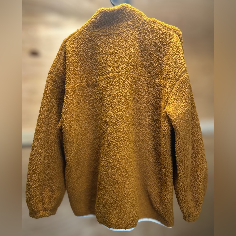 Universal Thread - Curly Sherpa Jacket - Picture 3 of 3